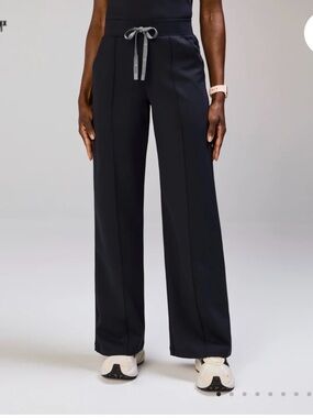 Figs FormX High Waist Wide-Leg Navy Wide-Leg Scrub Pants